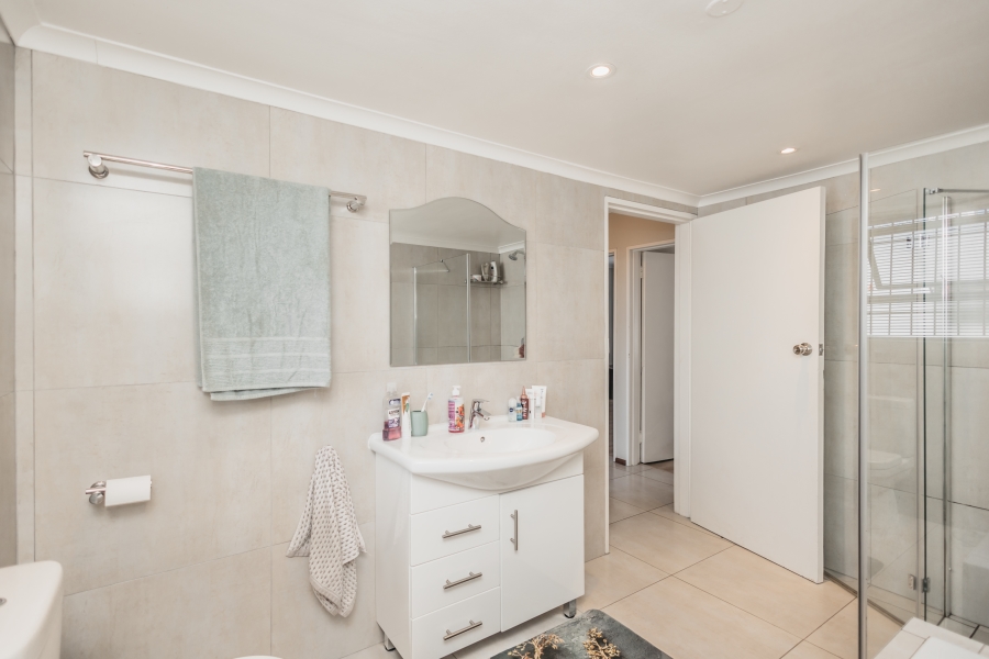 To Let 2 Bedroom Property for Rent in Ridgeworth Western Cape